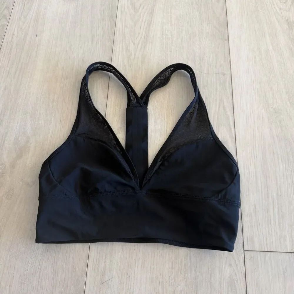 Lululemon Twist & Train Bra Sz 4